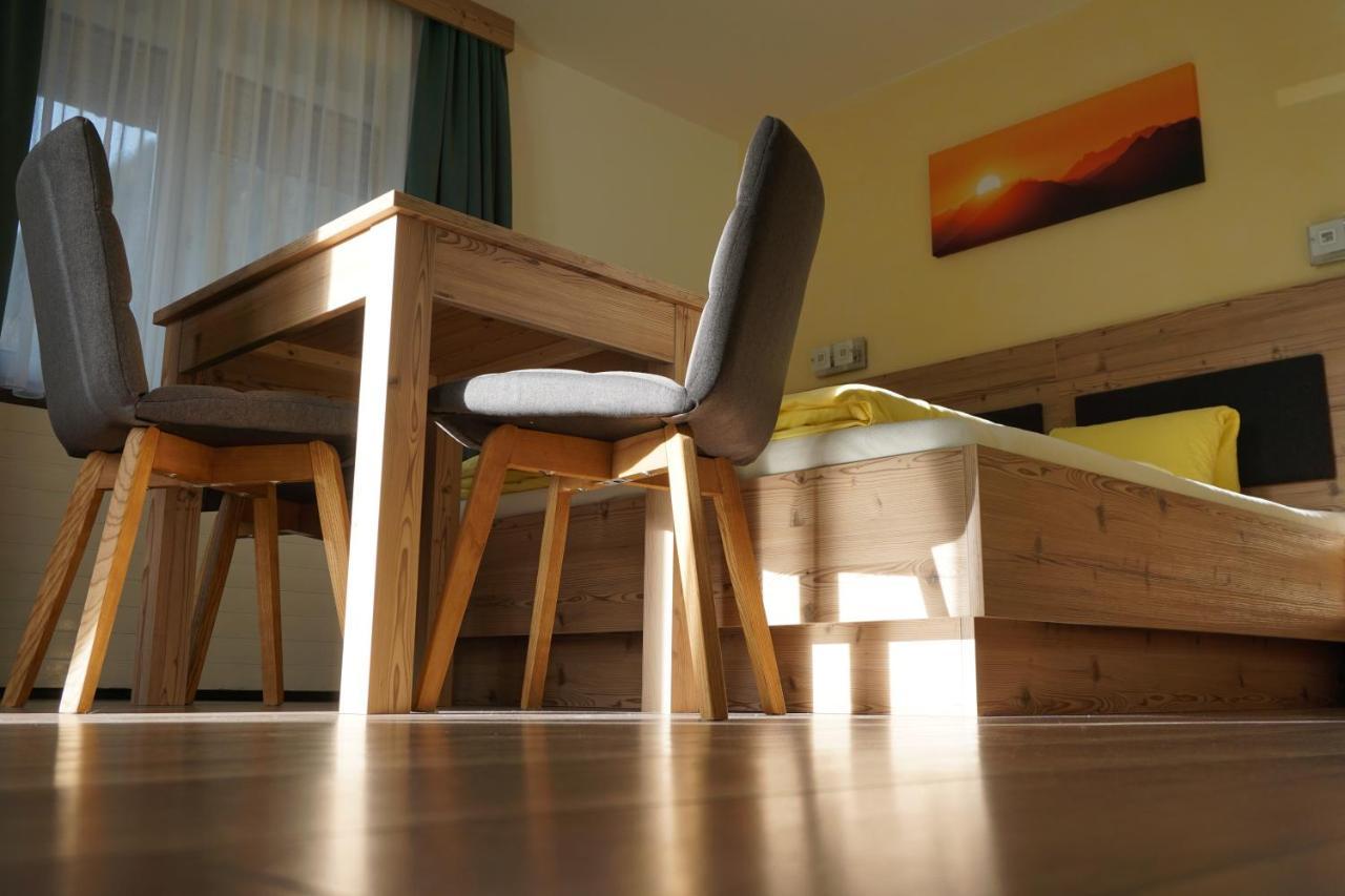 Pension Klampferer Нойштіфт-ім-Штубайталь Екстер'єр фото