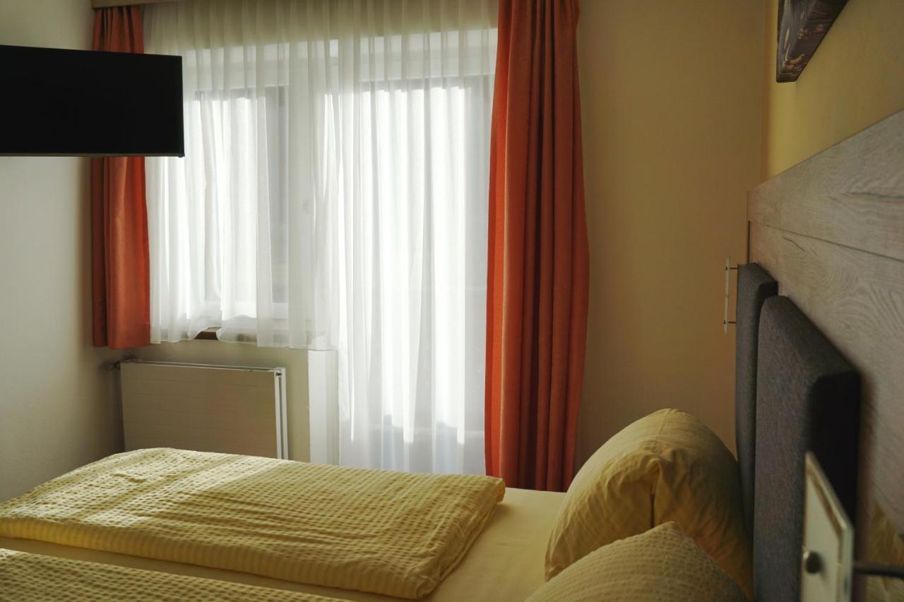 Pension Klampferer Нойштіфт-ім-Штубайталь Екстер'єр фото